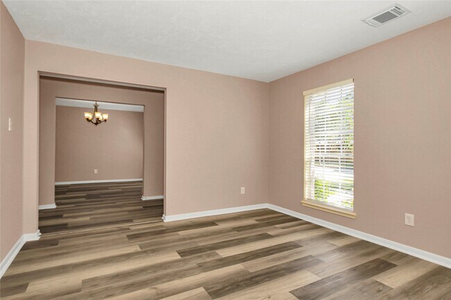 Building Photo - 8235 Alabaster Dr
