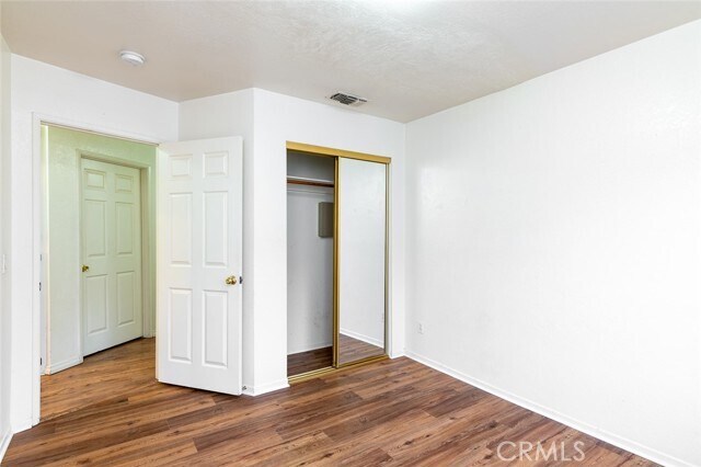 Building Photo - 2930 Montrose Ave