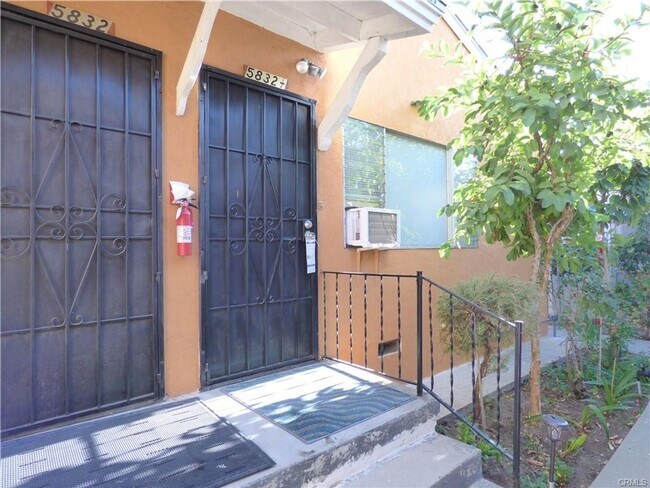 Building Photo - 5832 Camerford Ave