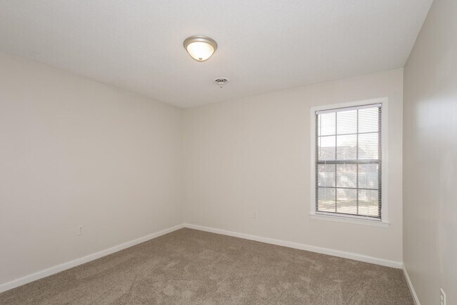 Building Photo - 7318 Old Dominion Ct