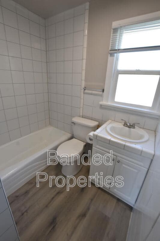 Building Photo - 8630-8644-8644 W 2800 S