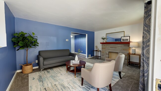 Building Photo - Quaint home with flexible layout, updated kitchen, and a private-feeling backyard in convenient W...