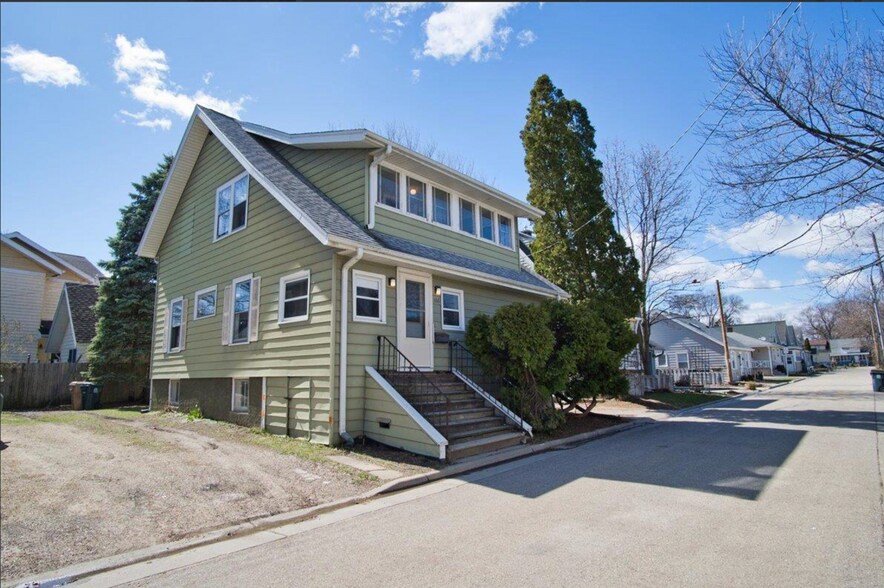 Building Photo - 166 Rodney Ct