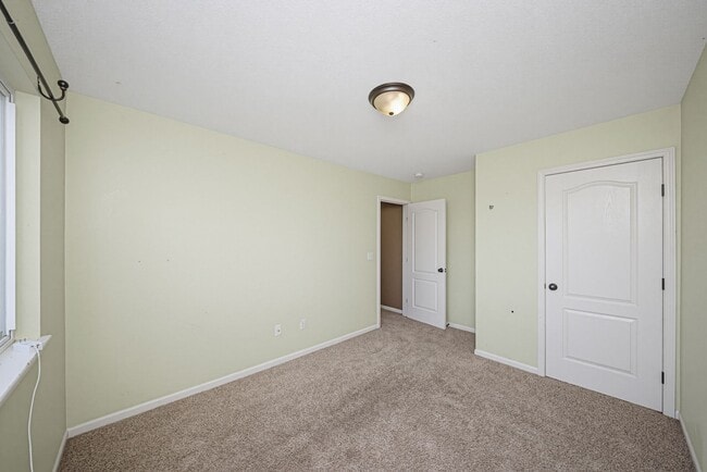 Building Photo - 2608 Brooke Bend