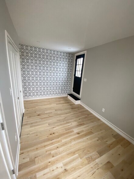 Building Photo - 1649 S 17th St