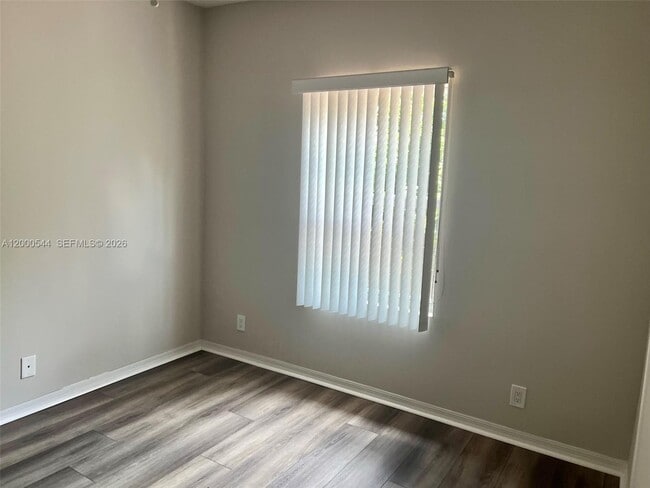 Building Photo - 312 Talia Cir