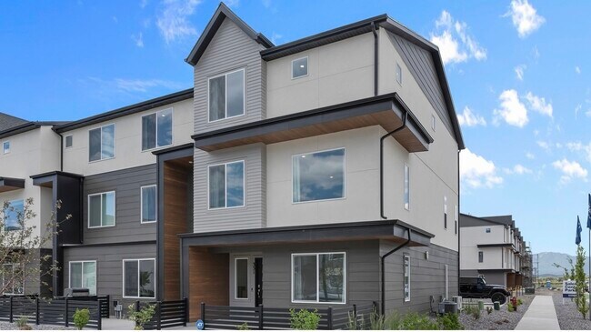 Primary Photo - 362 S 1130 W