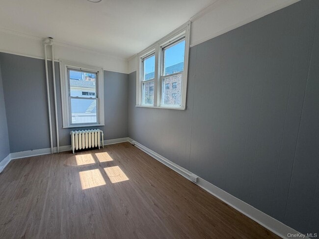 Building Photo - 24 Doxsey Pl