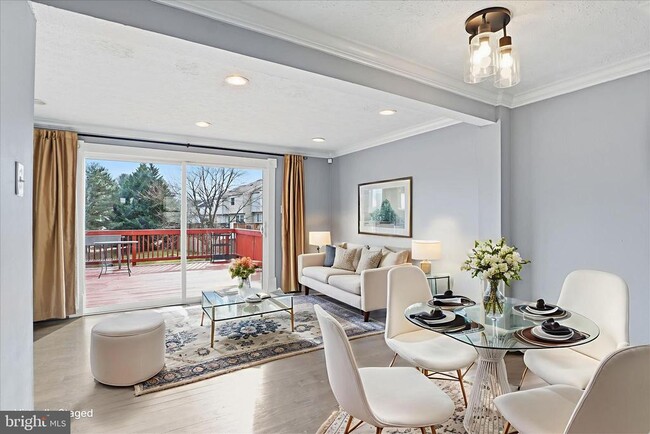 Building Photo - 8418 White Feather Ct