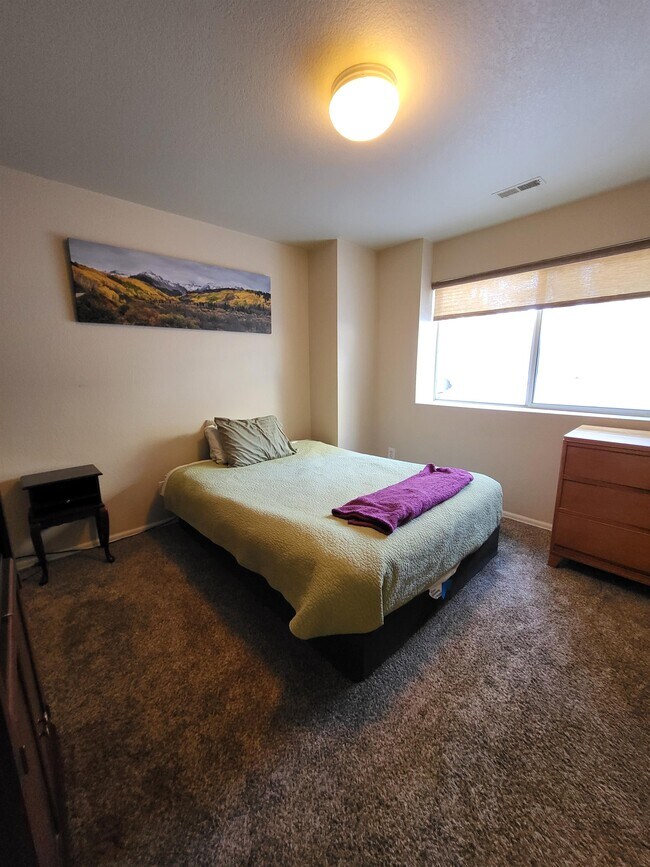 Building Photo - 641 A Gold Dust Dr