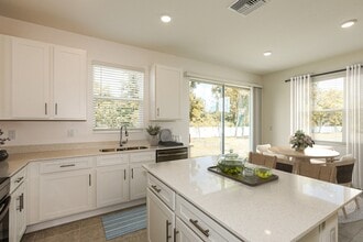 Building Photo - 1435 Tristar Dr