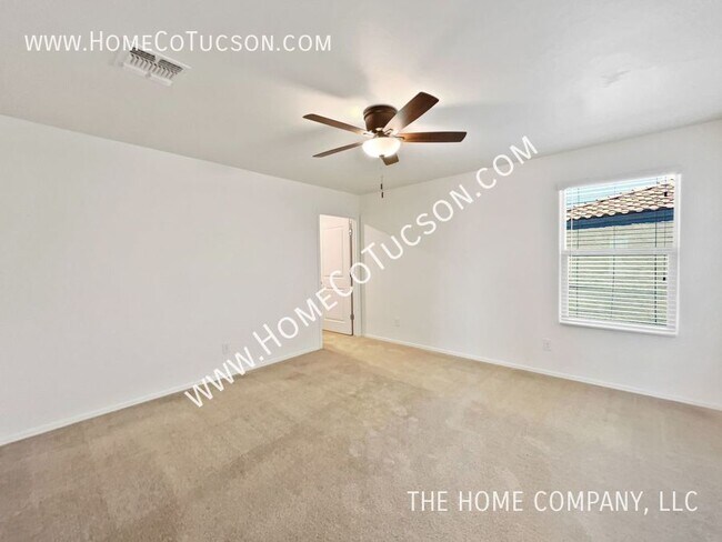 Building Photo - 7540 S Circulo Rio Blanco