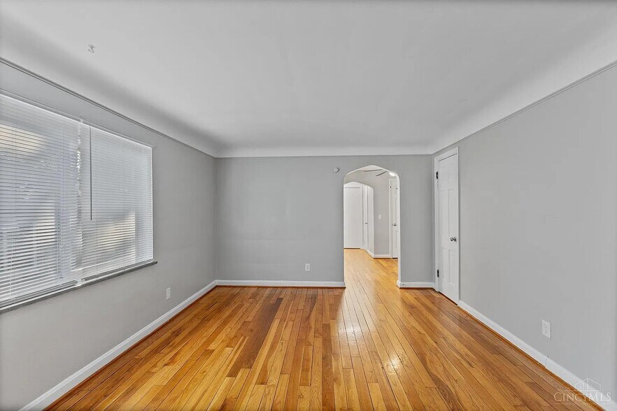 Building Photo - 6317 Girard Ave