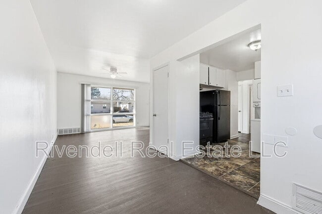 Building Photo - 730 Lima St