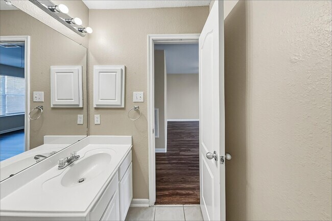 Building Photo - 3846 Clobourne Crossing Ln