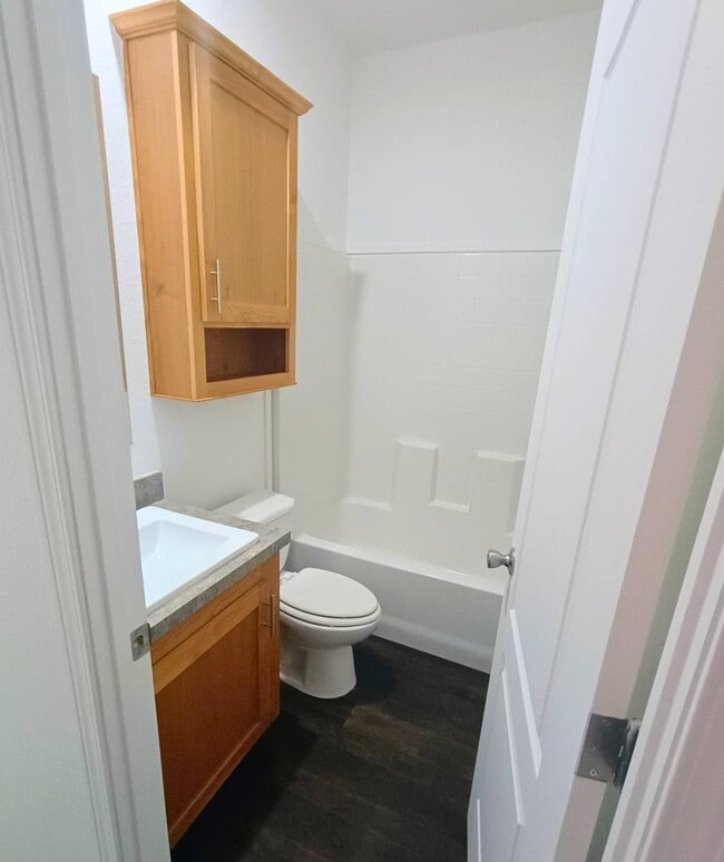 Building Photo - 11 Bon Rea Cir
