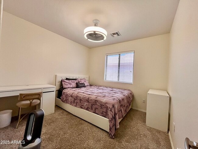 Building Photo - 1825 E Aloe Pl