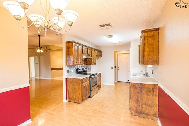 Building Photo - 127 Garrett St