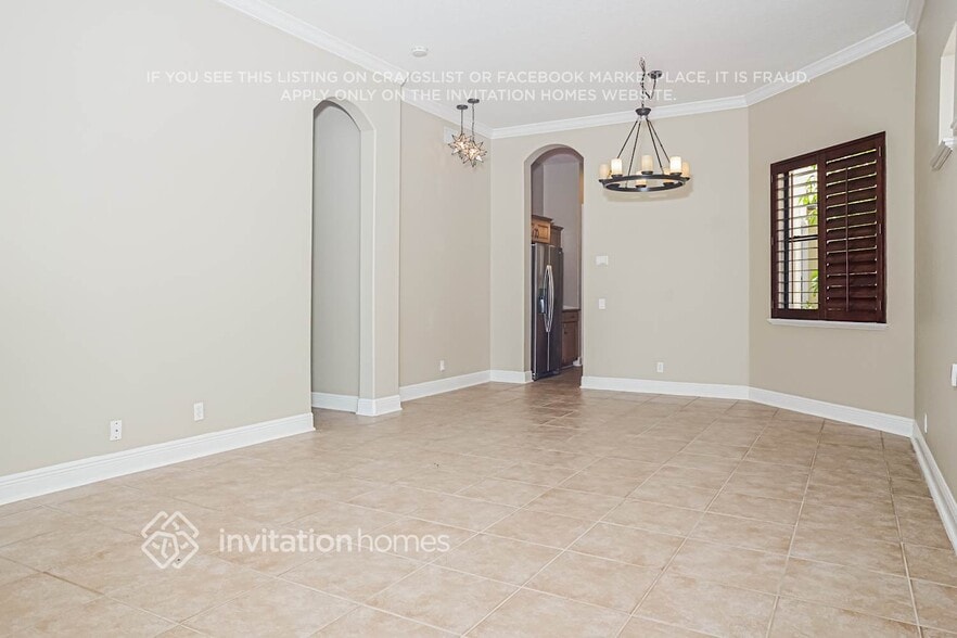 Building Photo - 6270 Parmeron Ln