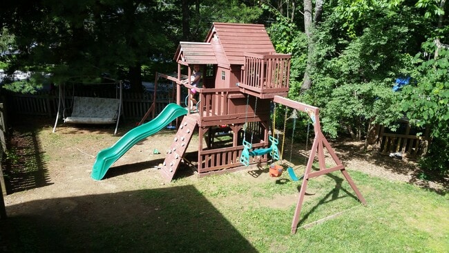Building Photo - 501 Cranwell Cir