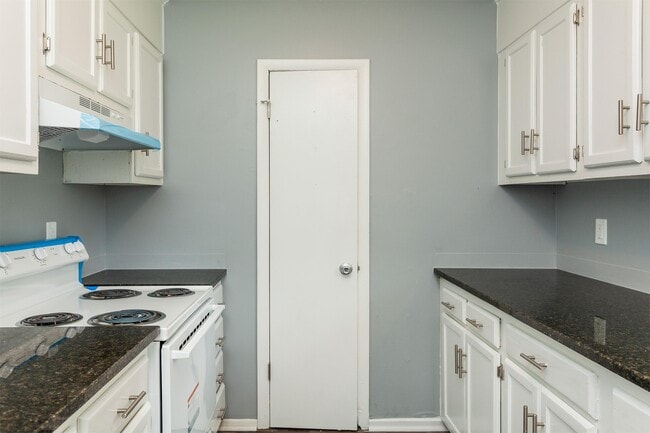 Building Photo - 1309 Sportsman Trail