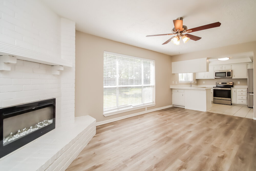 Building Photo - 6027 Leafwood Cir