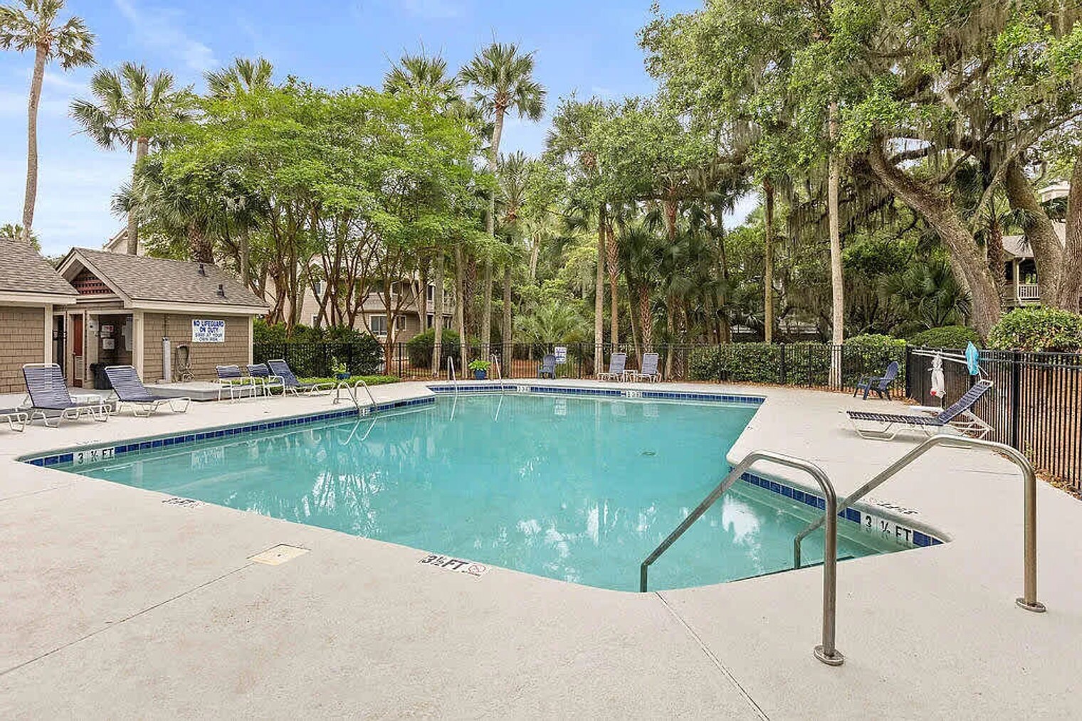 Building Photo - 2780 Hidden Oak Dr