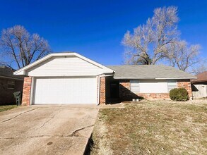 Building Photo - Norman. 3 bed, 2bath, 2 car garage with storm shelter