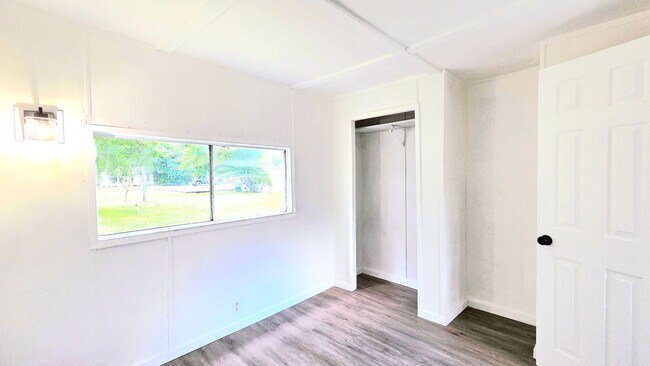 Building Photo - 115 Virginia Dare Dr