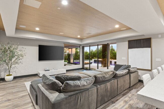 Building Photo - 11142 San Terrazo Pl