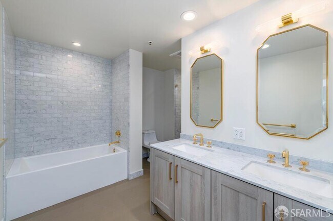 Building Photo - 401 Harrison St