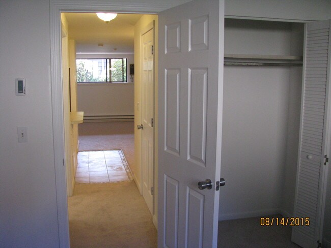 Building Photo - 1020 Southern Artery