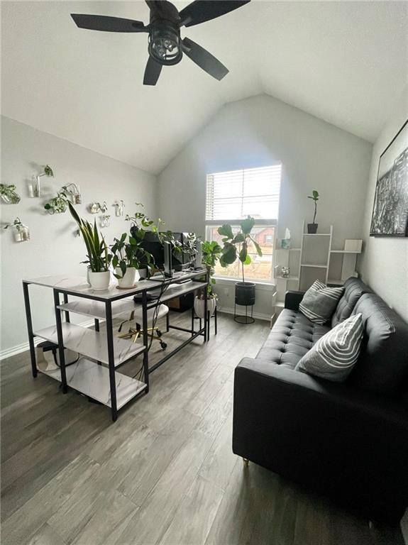 Building Photo - 2014 W Chandler Ave