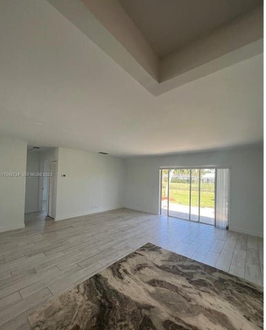 Building Photo - 19420 Carolina Cir