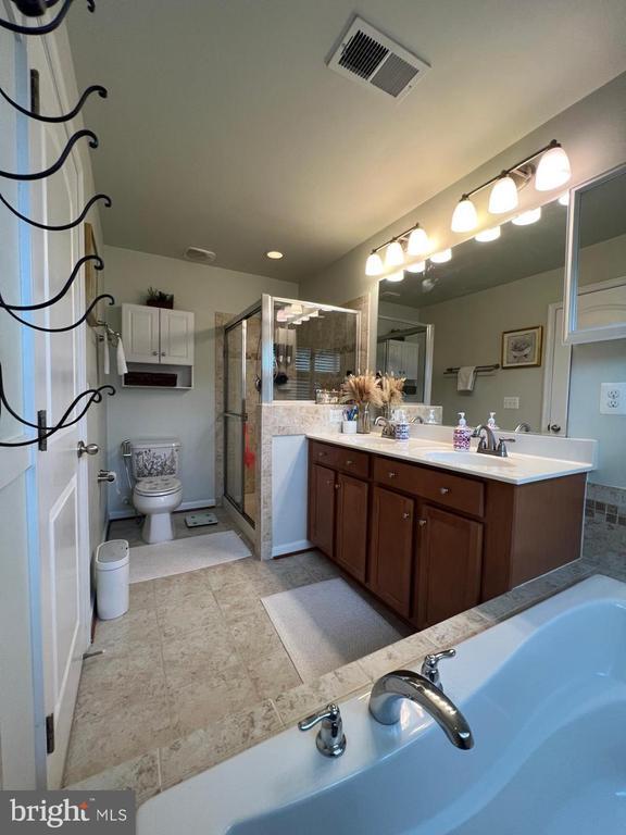 Building Photo - 1604 Sebring Ct