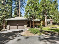 Building Photo - 445 Country Club Dr