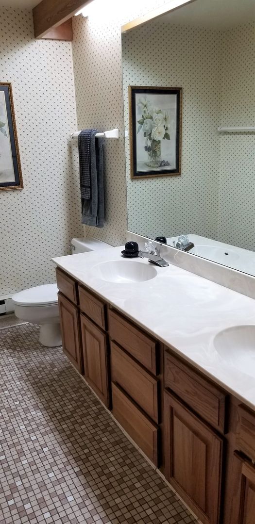 Building Photo - Long Term Rental- Marina Place 323