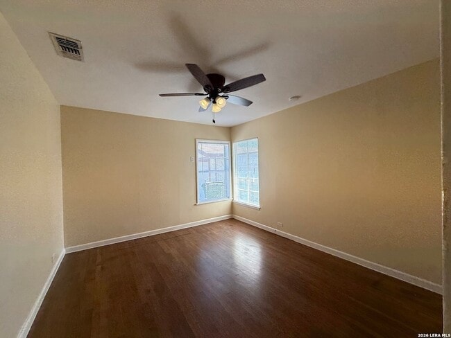 Building Photo - 258 Cliffwood Dr