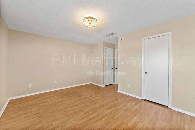 Building Photo - 7616 La Mesita Ct