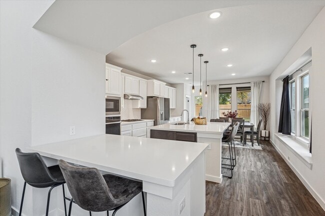 Building Photo - 7933 Spring Run Dr