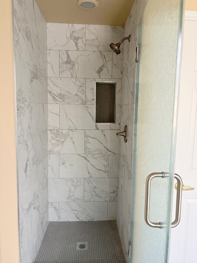 Building Photo - 24031 N 73rd Pl