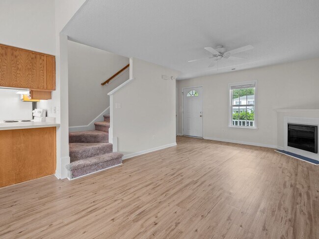 Building Photo - Welcome to Winners Circle!