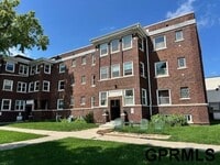Building Photo - 2315 Harney St