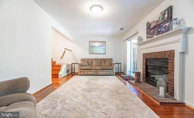 Building Photo - 44054 Gala Cir