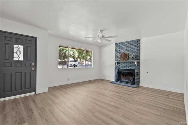 Building Photo - 40220 Cll El Clavelito