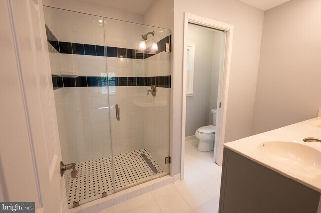 Building Photo - 4809 Piney Branch Rd