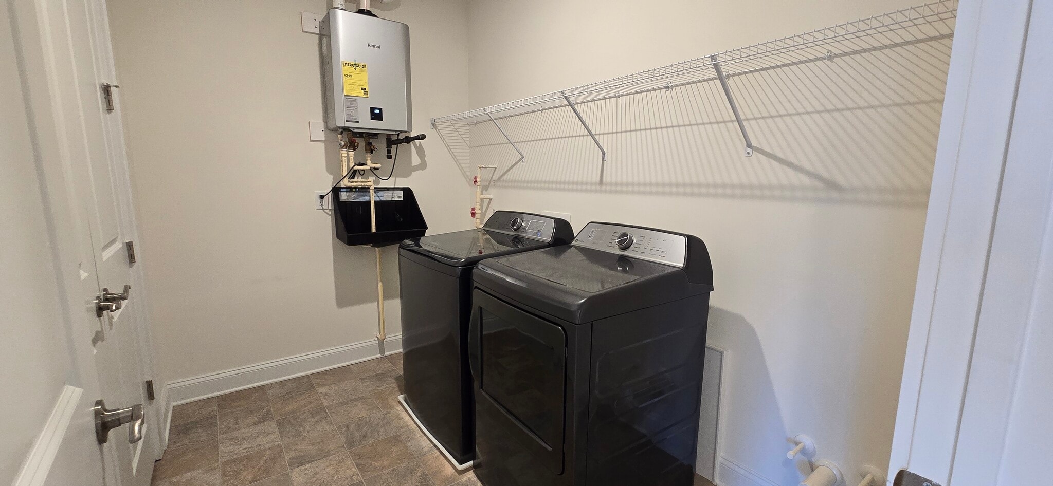 Building Photo - 1722 Old Brick Rd