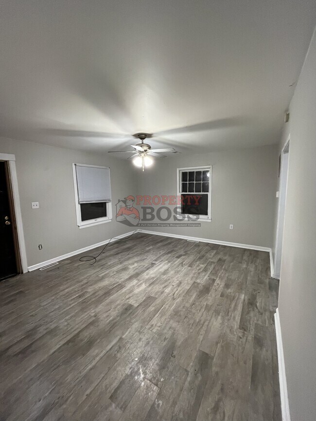 Primary Photo - 2227 Georgia St