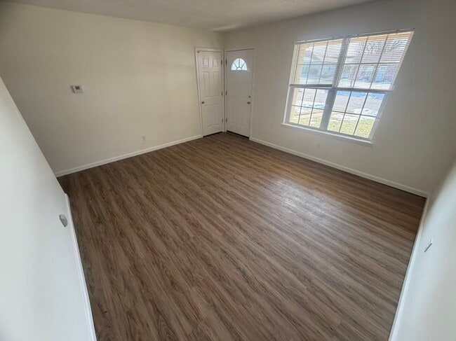 Building Photo - 60 Lauretta Mae Dr