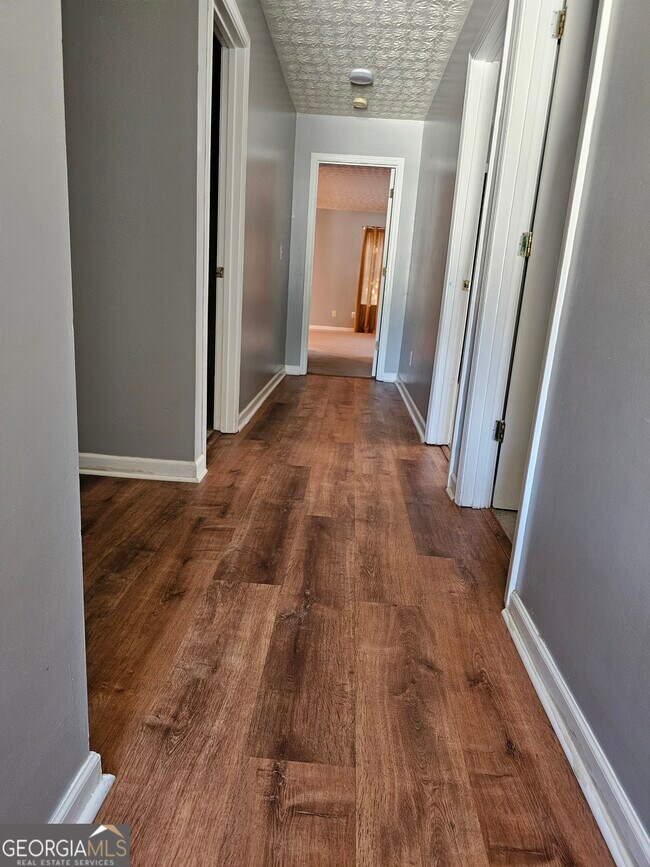 Building Photo - 1529 Sydney Pond Cir NW